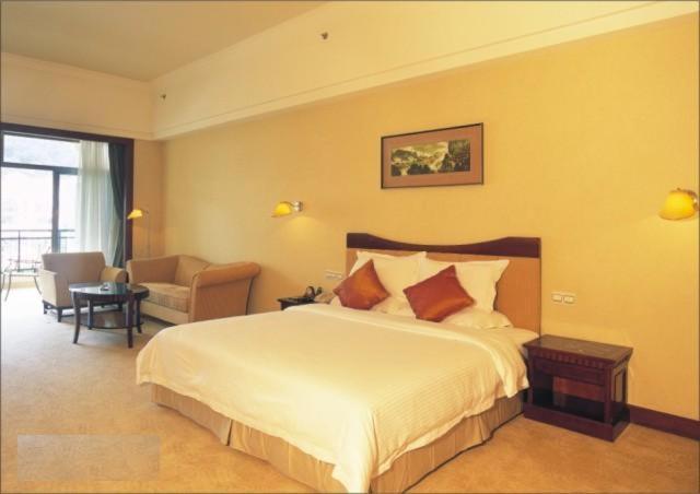 Phoenix Hotel Wuyi Jiangmen Quarto foto